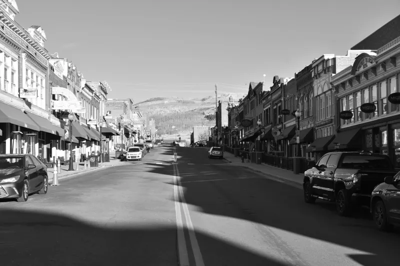 When Every Block Was Its Own Economy: The Vanishing of America's Complete Neighborhoods